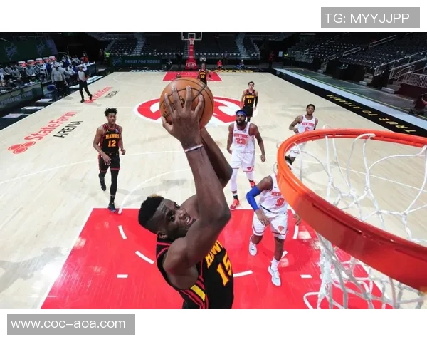 斯通神操作签回卡佩拉助力球队亚当斯受伤后内线奇兵崛起